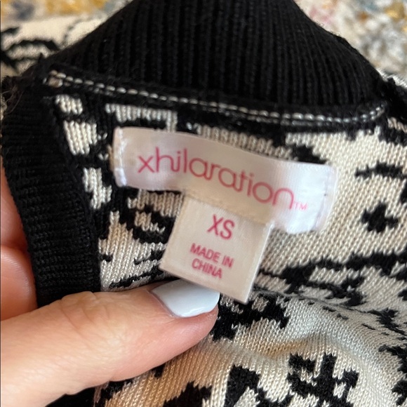 Patterned Mini Dress - Picture 4 of 6